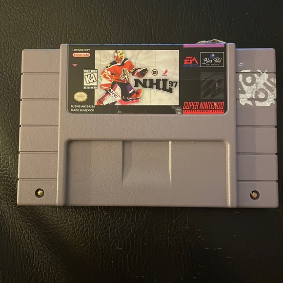 NHL ‘97 🎮 SNES - Picture 1 of 3
